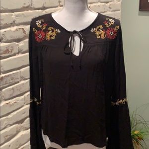 Long sleeve embroidered flower